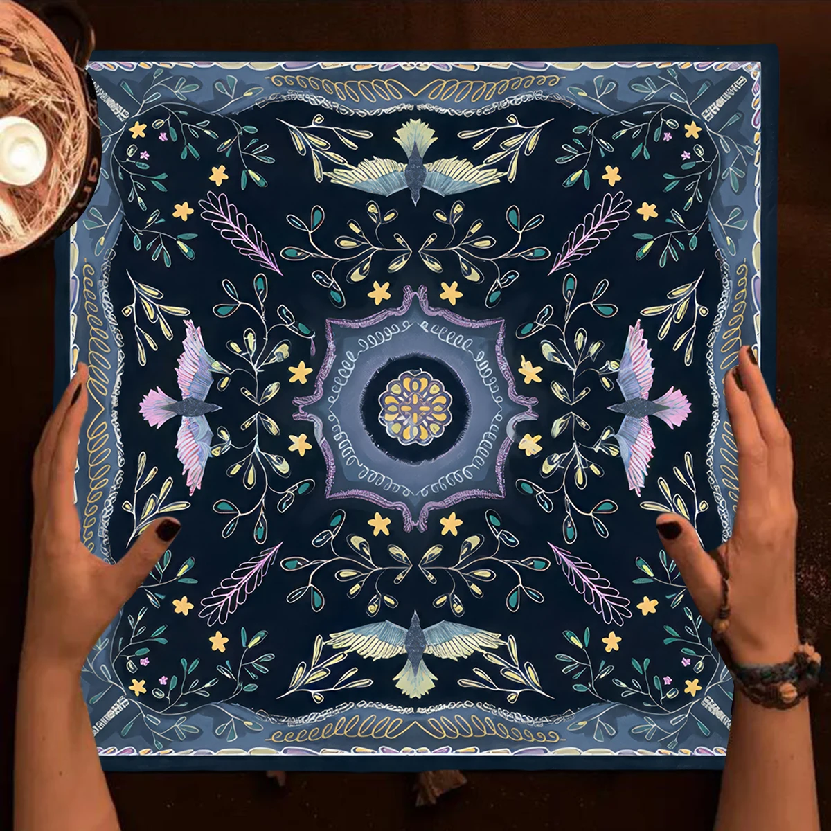 Hecate Goddess Tarot Tableclot - đánh giá và giá Board Game Hotel